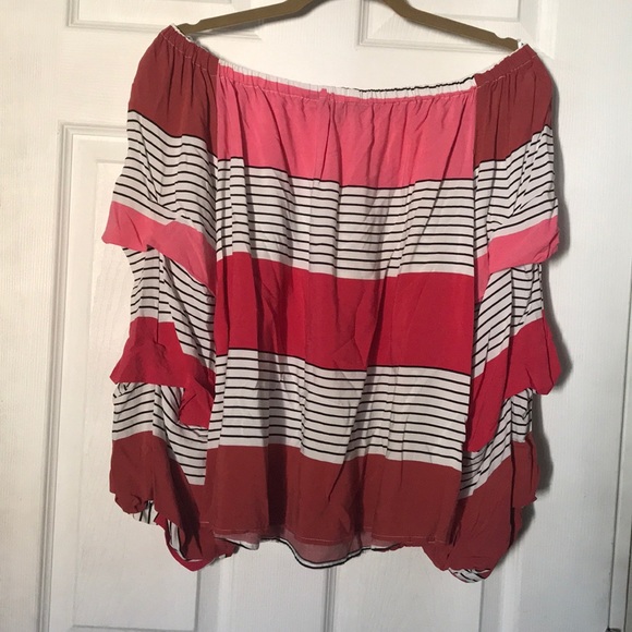 Tri-Color Blouse - Picture 4 of 4